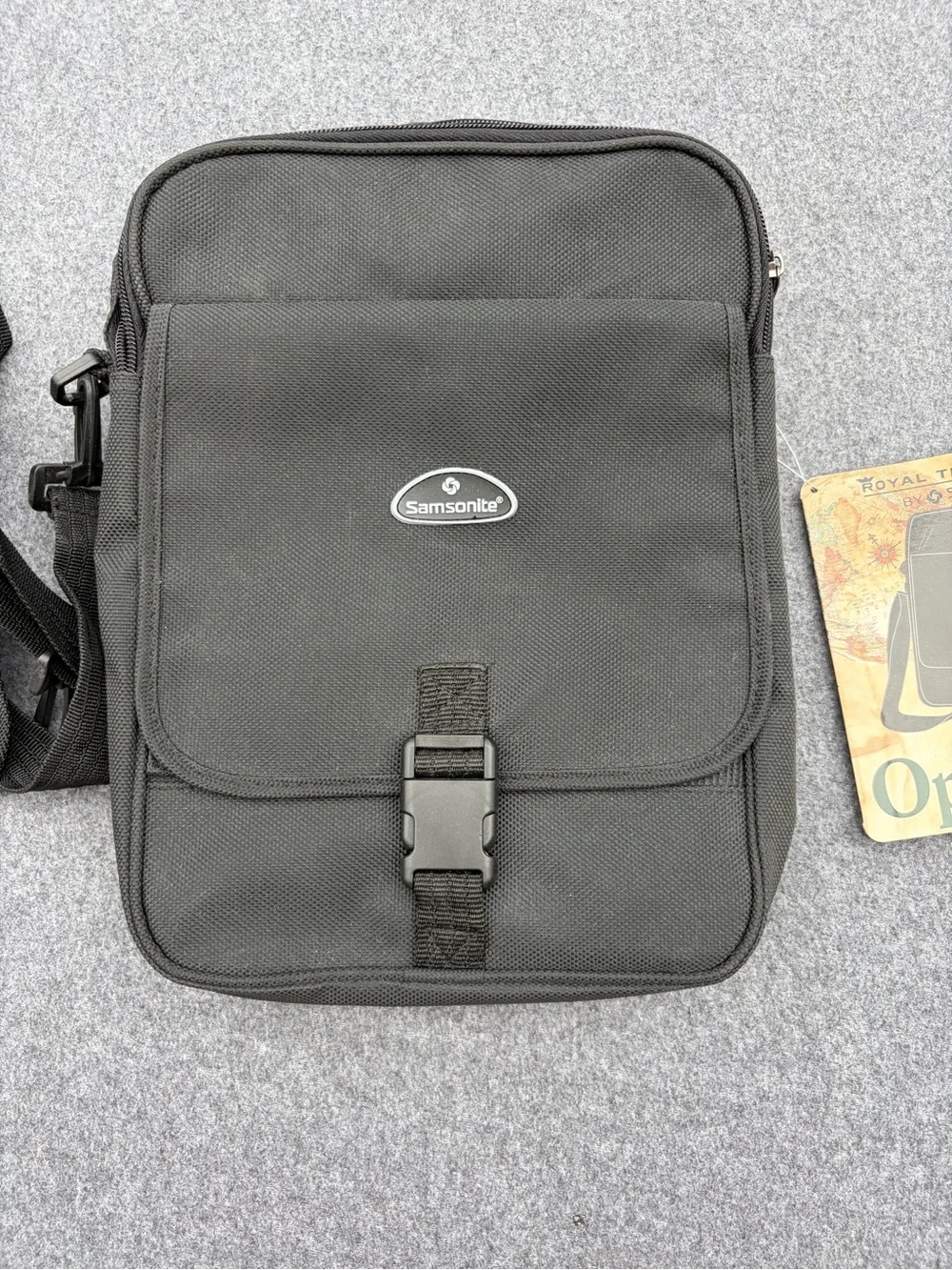 Samsonite Royal Traveller Multi-pocket Day Bag Duffle Weekender Luggage Travel
